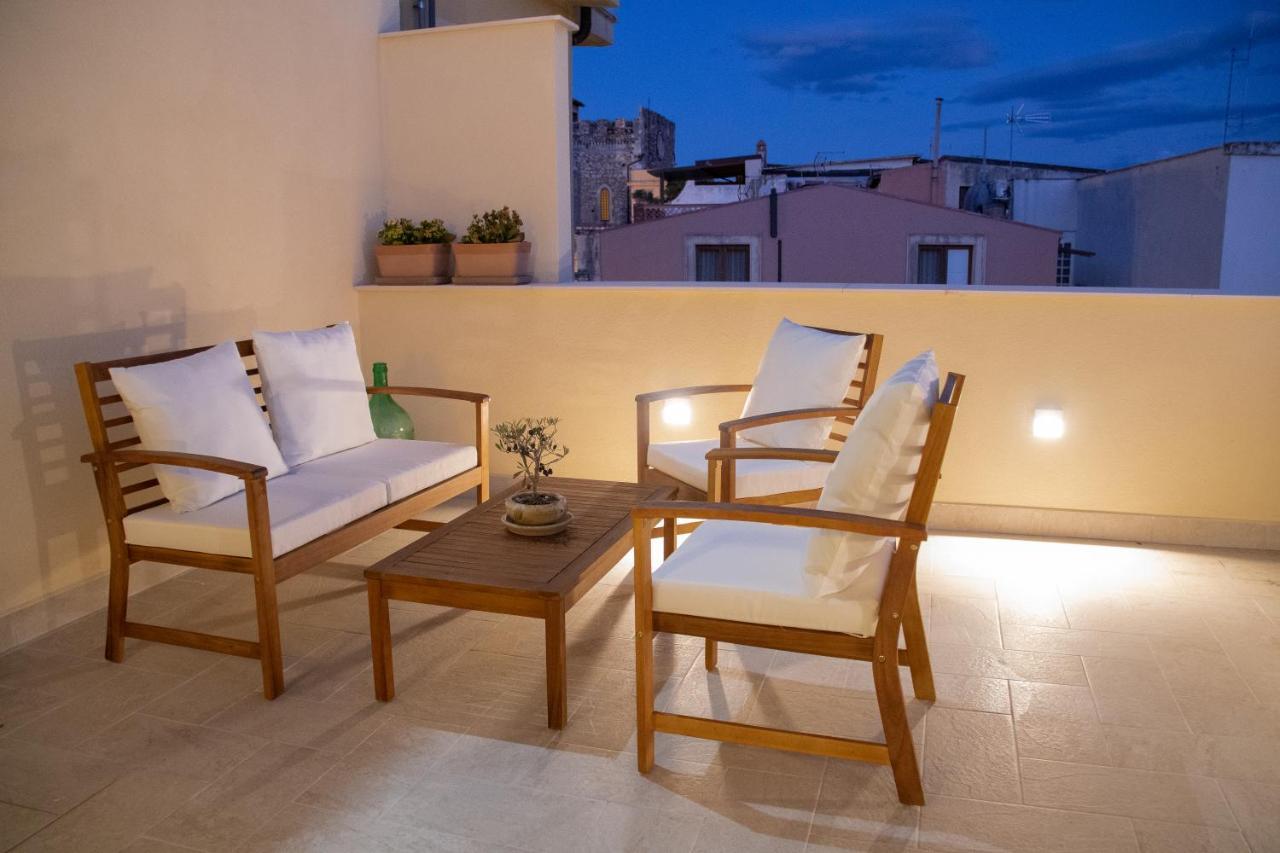 Longo Suites Таормина Екстериор снимка