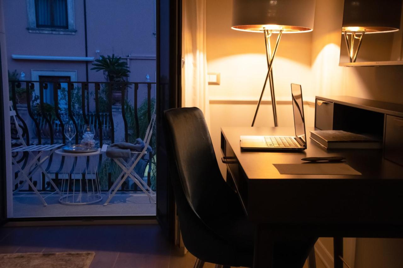Longo Suites Таормина Екстериор снимка