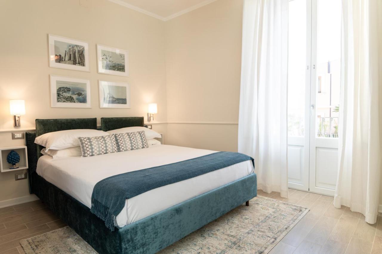 Longo Suites Таормина Екстериор снимка