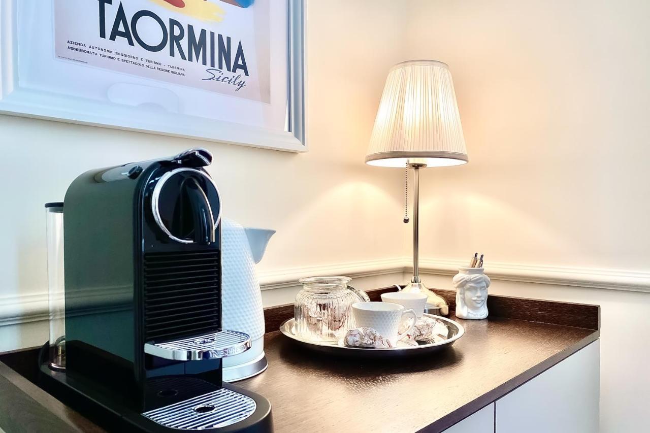Longo Suites Таормина Екстериор снимка